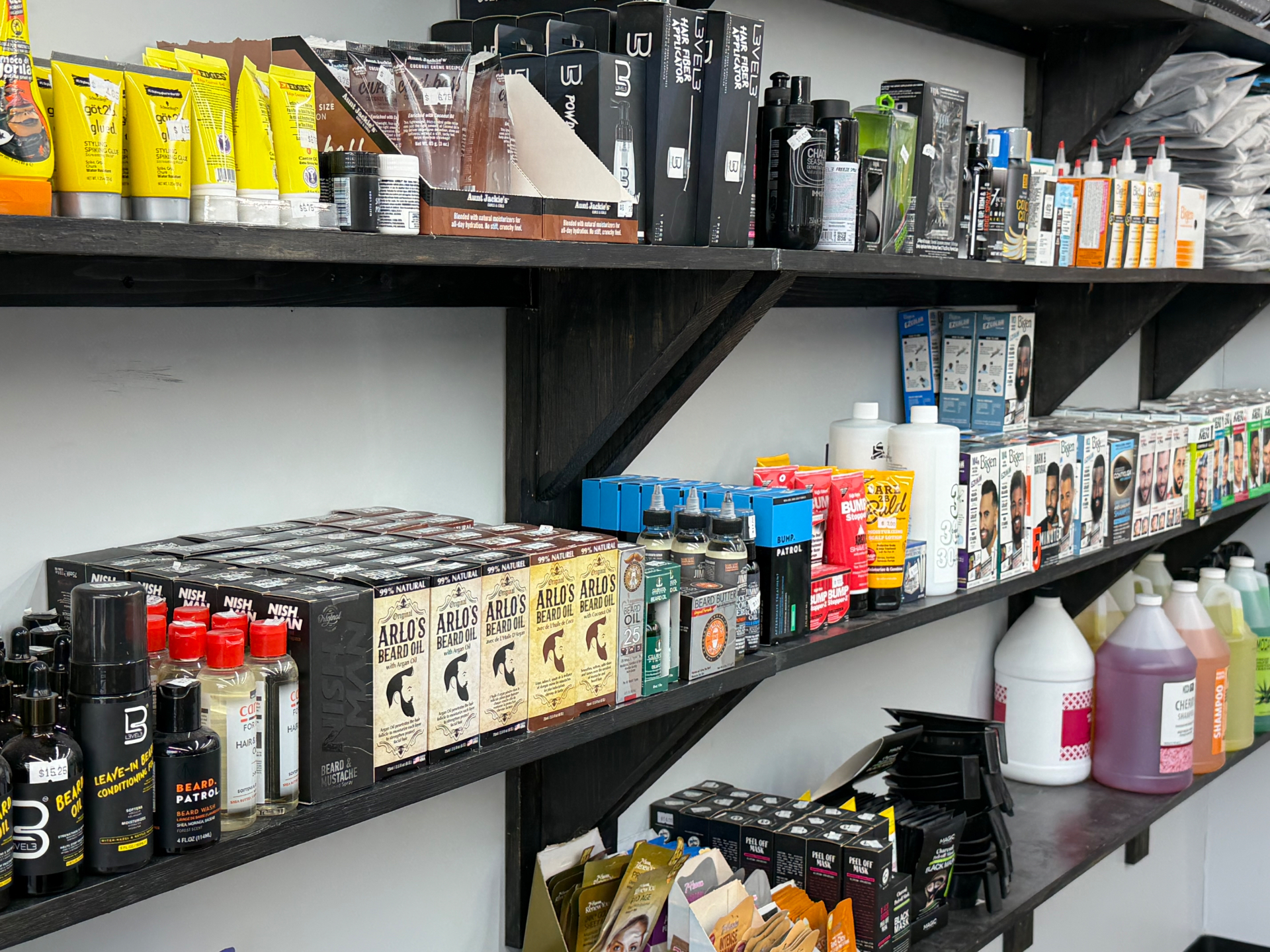 Ivan's Barbershop interior
